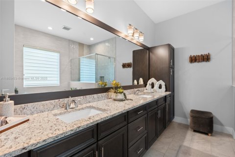 House in Naples, Florida 3 bedrooms № 1878536 - photo 18