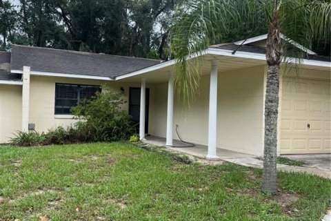 Apartment in Mount Dora, Florida 2 bedrooms, 102.19 sq.m. № 2258908