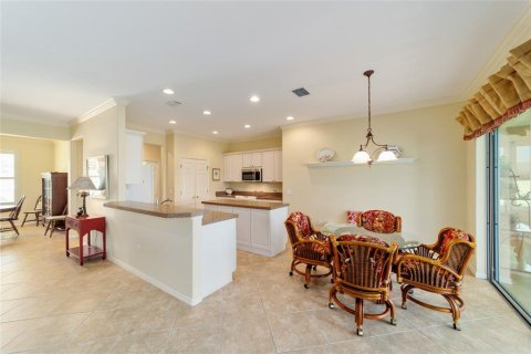 House in Summerfield, Florida 3 bedrooms, 197.51 sq.m. № 1831709 - photo 20