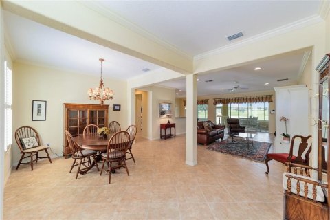 House in Summerfield, Florida 3 bedrooms, 197.51 sq.m. № 1831709 - photo 6