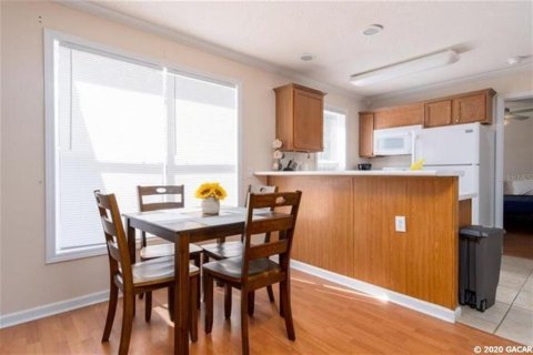 Condominio en alquiler en Gainesville, Florida, 2 dormitorios, 74.32 m2 № 1805372 - foto 3