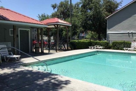 Condominio en alquiler en Gainesville, Florida, 2 dormitorios, 74.32 m2 № 1805372 - foto 1