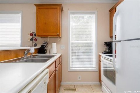 Condominio en alquiler en Gainesville, Florida, 2 dormitorios, 74.32 m2 № 1805372 - foto 5