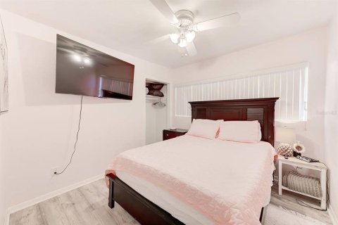 Villa ou maison à louer à Largo, Floride: 3 chambres, 122.07 m2 № 2115888 - photo 12