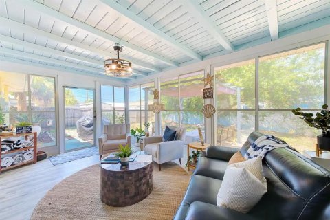 Villa ou maison à louer à Largo, Floride: 3 chambres, 122.07 m2 № 2115888 - photo 3