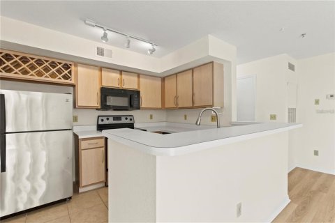 Condominio en alquiler en Orlando, Florida, 2 dormitorios, 100.33 m2 № 2239701 - foto 7
