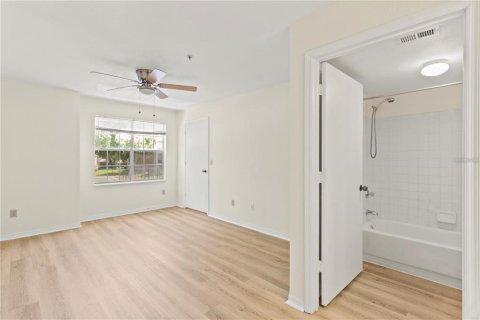 Condominio en alquiler en Orlando, Florida, 2 dormitorios, 100.33 m2 № 2239701 - foto 11