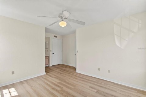 Condominio en alquiler en Orlando, Florida, 2 dormitorios, 100.33 m2 № 2239701 - foto 17