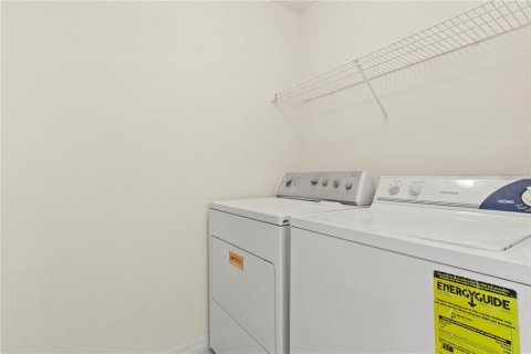 Condominio en alquiler en Orlando, Florida, 2 dormitorios, 100.33 m2 № 2239701 - foto 15