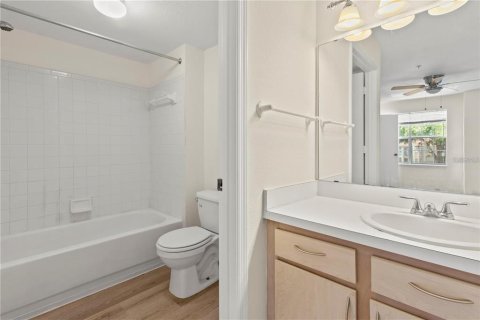 Condominio en alquiler en Orlando, Florida, 2 dormitorios, 100.33 m2 № 2239701 - foto 19