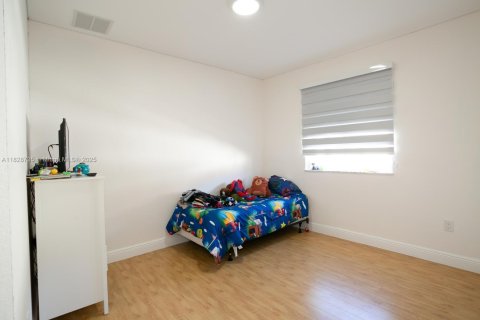 Townhouse in Doral, Florida 4 bedrooms, 219.9 sq.m. № 1802492 - photo 28