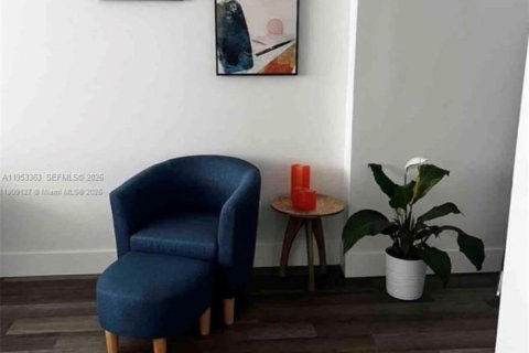 Condo in Miami Gardens, Florida, 2 bedrooms № 2029602 - photo 10