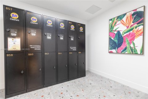 Villa ou maison à louer à Miami, Floride: 2 chambres № 1945750 - photo 30