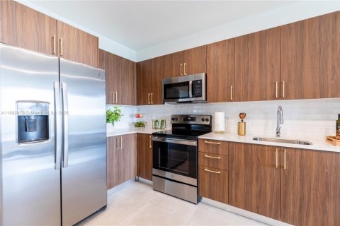 Villa ou maison à louer à Miami, Floride: 2 chambres № 1945750 - photo 6