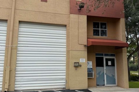 Propiedad comercial en Miami, Florida № 2012948