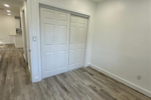 Купить виллу или дом в Помпано-Бич, Флорида 3 спальни, 103.12м2, № 1997026 - фото 21