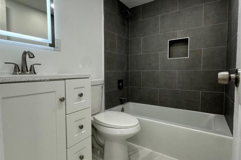 Купить виллу или дом в Помпано-Бич, Флорида 3 спальни, 103.12м2, № 1997026 - фото 13