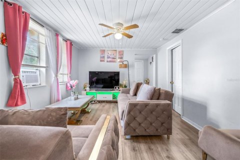 Купить виллу или дом в Лейкленд, Флорида 3 комнаты, 89.56м2, № 2091643 - фото 8