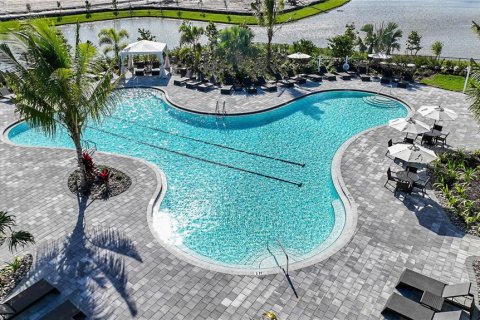 House in Port Charlotte, Florida 3 bedrooms, 255.95 sq.m. № 1619169 - photo 30