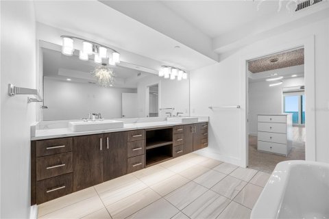 Купить кондоминиум в Индиан-Шорс, Флорида 10 комнат, 400.22м2, № 1650294 - фото 19