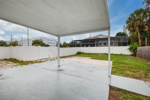 Снять в аренду виллу или дом в Сент-Питерсберг, Флорида 7 комнат, 99.87м2, № 2102738 - фото 23