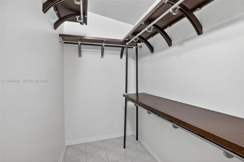 Casa en venta en Pembroke Pines, Florida, 3 dormitorios, 151.71 m2 № 2049515 - foto 21