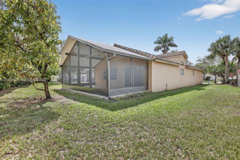 Casa en venta en Pembroke Pines, Florida, 3 dormitorios, 151.71 m2 № 2049515 - foto 30