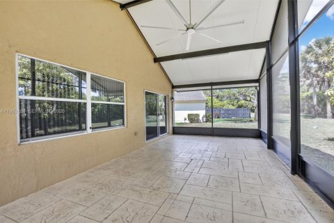 Casa en venta en Pembroke Pines, Florida, 3 dormitorios, 151.71 m2 № 2049515 - foto 28