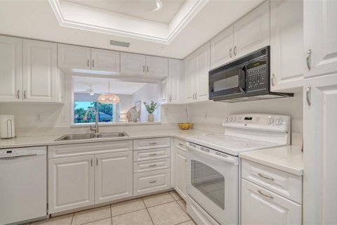 Купить кондоминиум в Сарасота, Флорида 5 комнат, 102.75м2, № 2093190 - фото 23