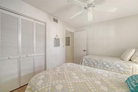 Купить кондоминиум в Сарасота, Флорида 5 комнат, 102.75м2, № 2093190 - фото 30