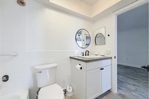 Condo in South Pasadena, Florida, 1 bedroom  № 2383334 - photo 22