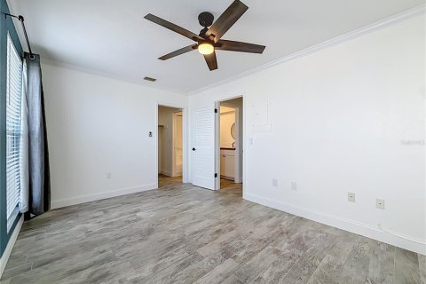 Condo in South Pasadena, Florida, 1 bedroom  № 2383334 - photo 18