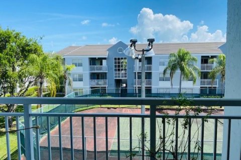 Снять в аренду кондоминиум в Катлер-Бей, Флорида 1 спальня, 75.53м2, № 2040287 - фото 7