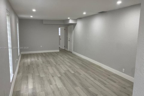 Купить виллу или дом в Санрайз, Флорида 3 спальни, 133.31м2, № 2007790 - фото 8