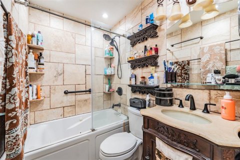 Купить виллу или дом в Ларго, Флорида 9 комнат, 124.86м2, № 1853496 - фото 13