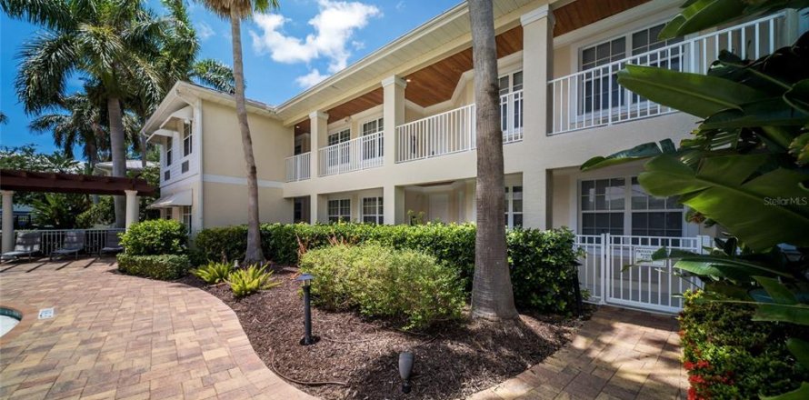 Condominio en Bradenton, Florida, 2 dormitorios № 2114720