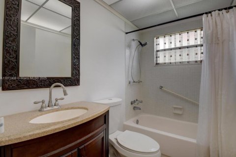 Condominio en venta en Delray Beach, Florida, 2 dormitorios, 81.75 m2 № 1925793 - foto 16