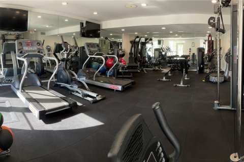 Condo in Coral Gables, Florida, 1 bedroom  № 1994329 - photo 26