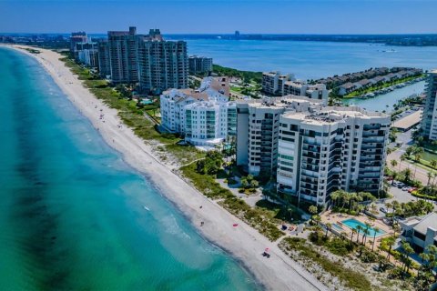 Condominio en venta en Clearwater, Florida, 2 dormitorios, 170.94 m2 № 1725643 - foto 17