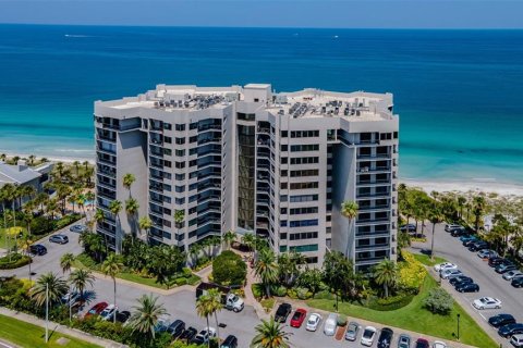 Condominio en venta en Clearwater, Florida, 2 dormitorios, 170.94 m2 № 1725643 - foto 1