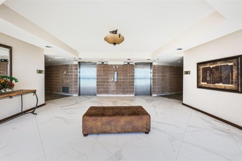 Condominio en venta en Clearwater, Florida, 2 dormitorios, 170.94 m2 № 1725643 - foto 28