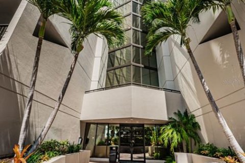 Condominio en venta en Clearwater, Florida, 2 dormitorios, 170.94 m2 № 1725643 - foto 23