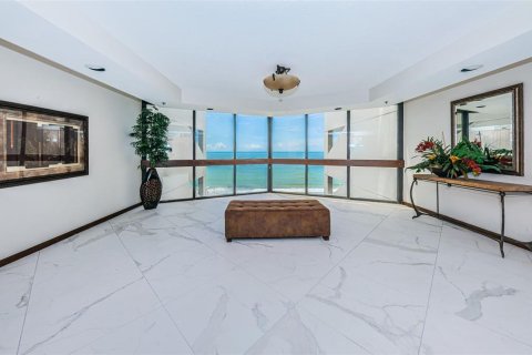 Condominio en venta en Clearwater, Florida, 2 dormitorios, 170.94 m2 № 1725643 - foto 29