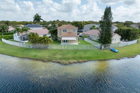 Casa en venta en Weston, Florida, 4 dormitorios, 176.7 m2 № 1726953 - foto 25