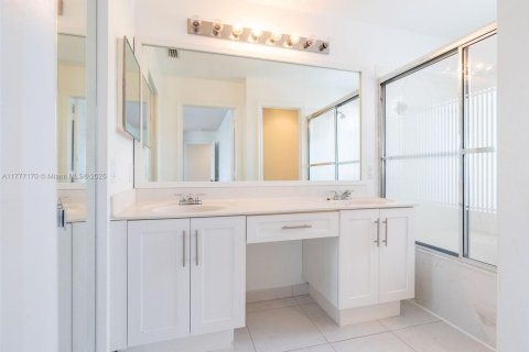 Casa en venta en Weston, Florida, 4 dormitorios, 176.7 m2 № 1726953 - foto 13