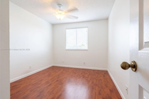 Casa en venta en Weston, Florida, 4 dormitorios, 176.7 m2 № 1726953 - foto 16