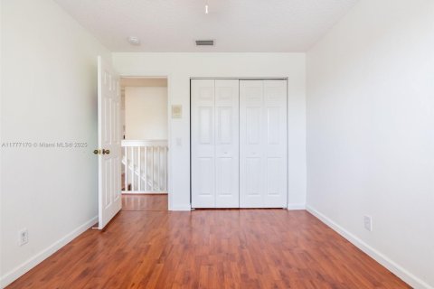 Casa en venta en Weston, Florida, 4 dormitorios, 176.7 m2 № 1726953 - foto 15