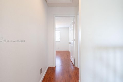 Casa en venta en Weston, Florida, 4 dormitorios, 176.7 m2 № 1726953 - foto 18