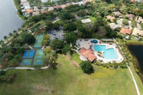 Casa en venta en Weston, Florida, 4 dormitorios, 176.7 m2 № 1726953 - foto 28