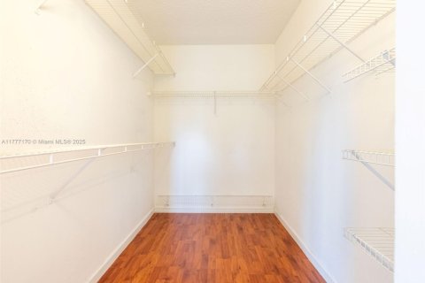 Casa en venta en Weston, Florida, 4 dormitorios, 176.7 m2 № 1726953 - foto 14